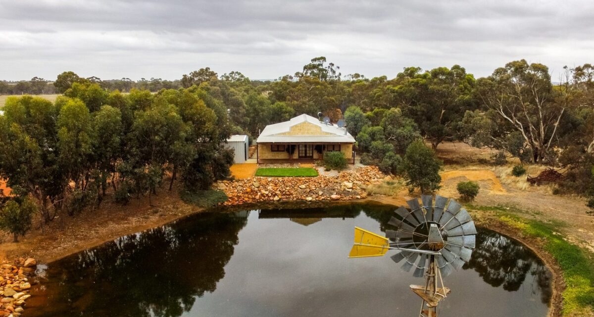 Contact Elders Narrogin on Fairway Street